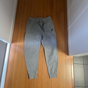 Nike tech fleece pants. Size Medium